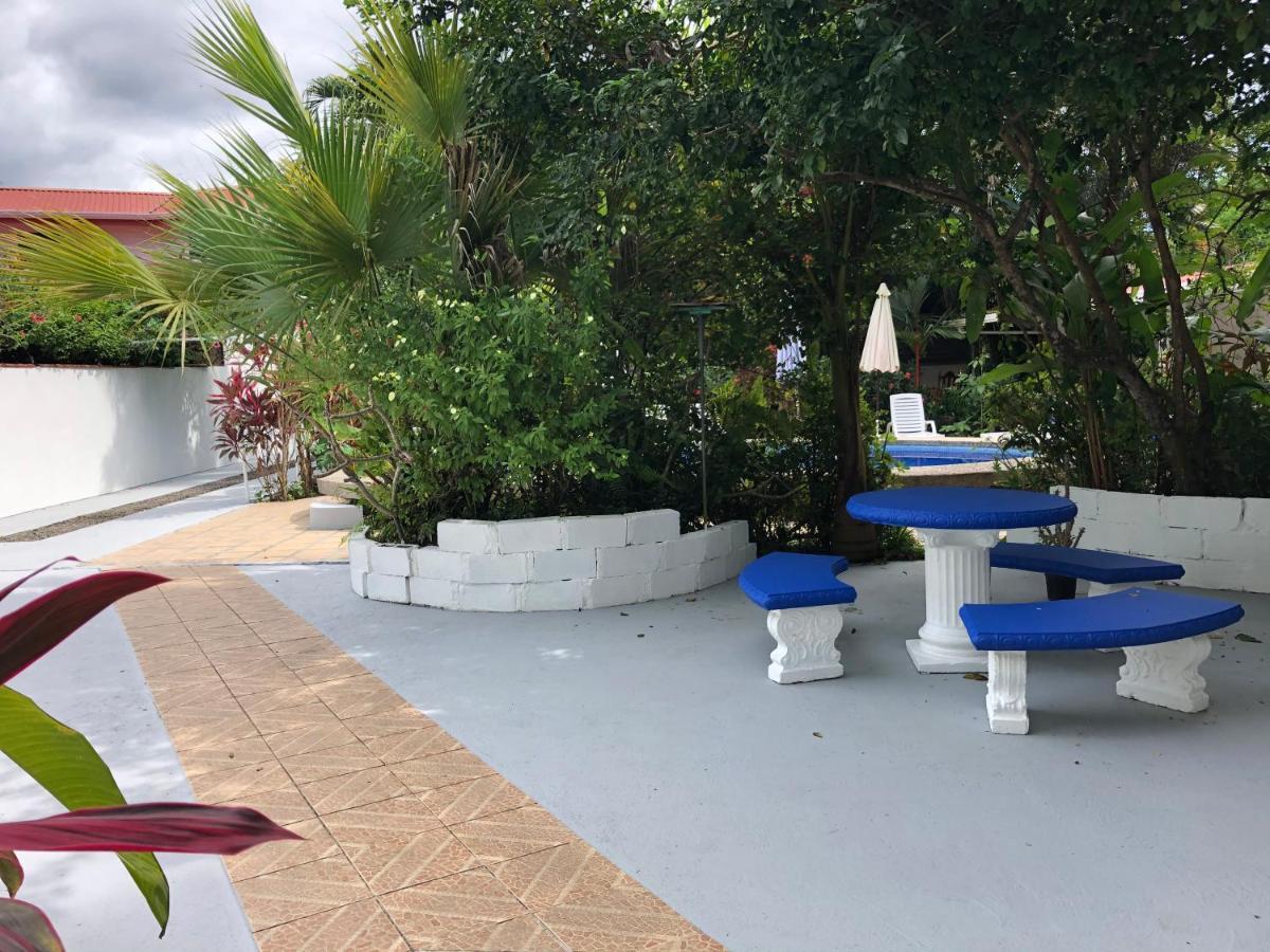 La Perlita Bed & Breakfast Jacó Dış mekan fotoğraf