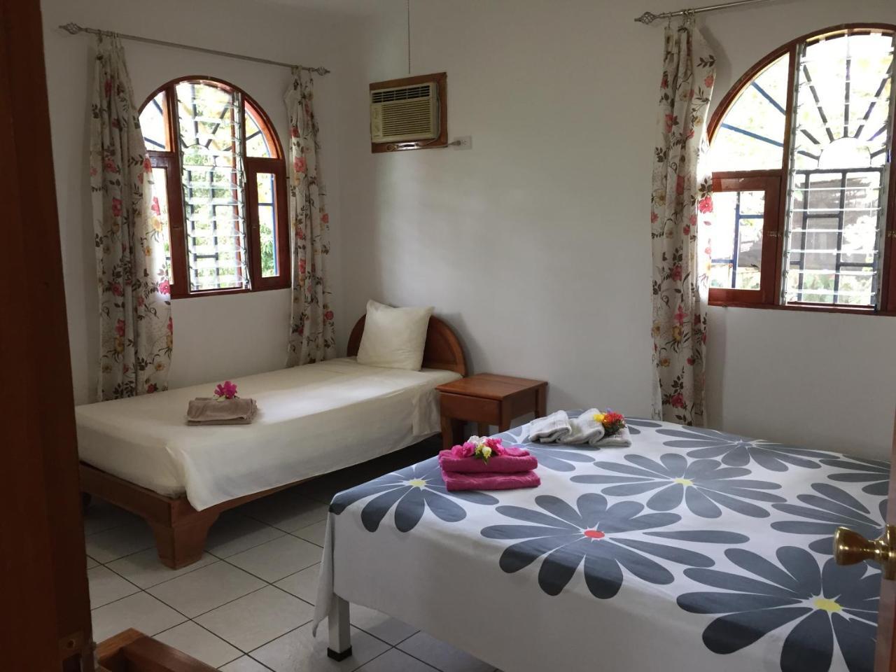 La Perlita Bed & Breakfast Jacó Dış mekan fotoğraf