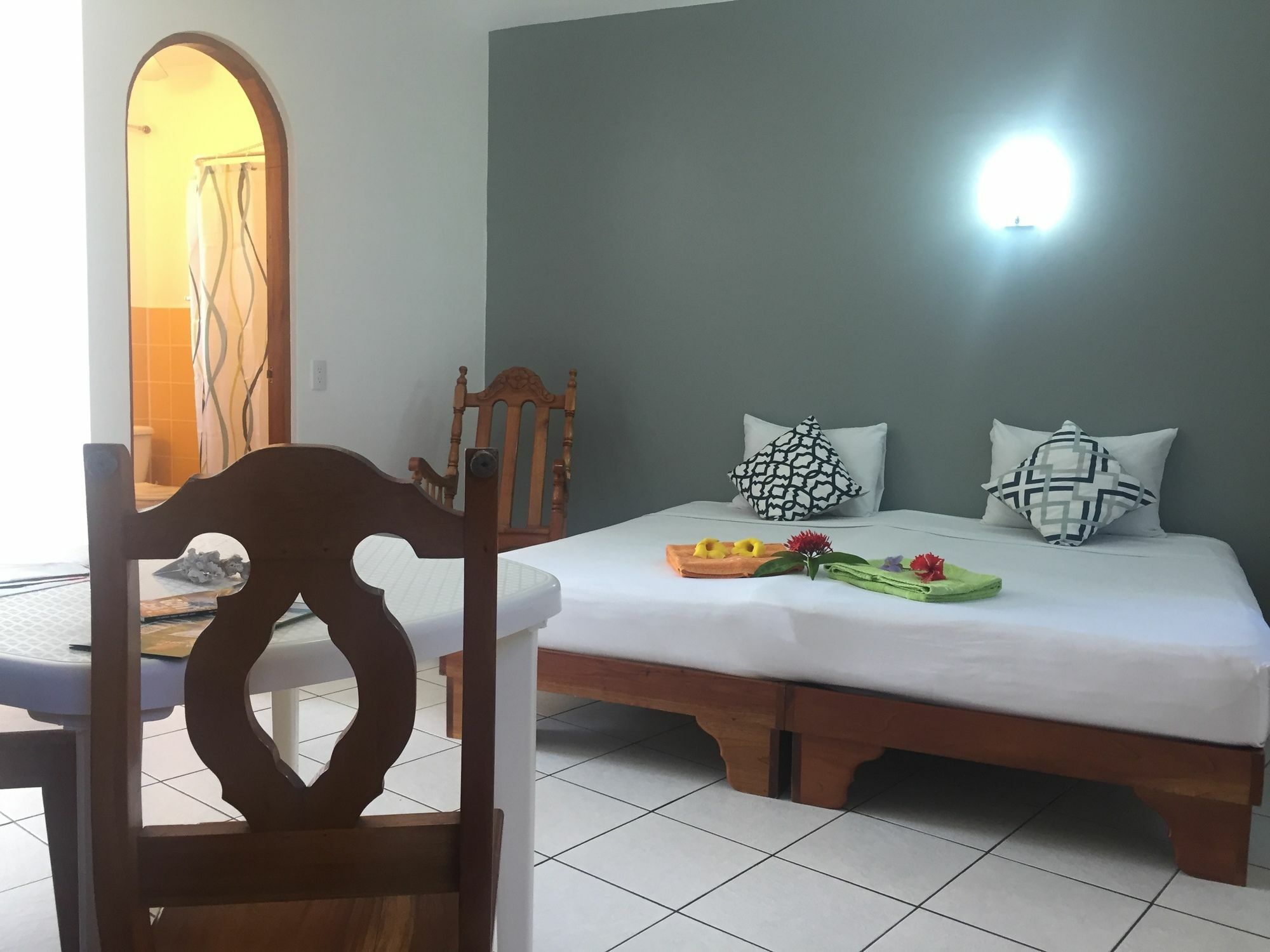La Perlita Bed & Breakfast Jacó Dış mekan fotoğraf