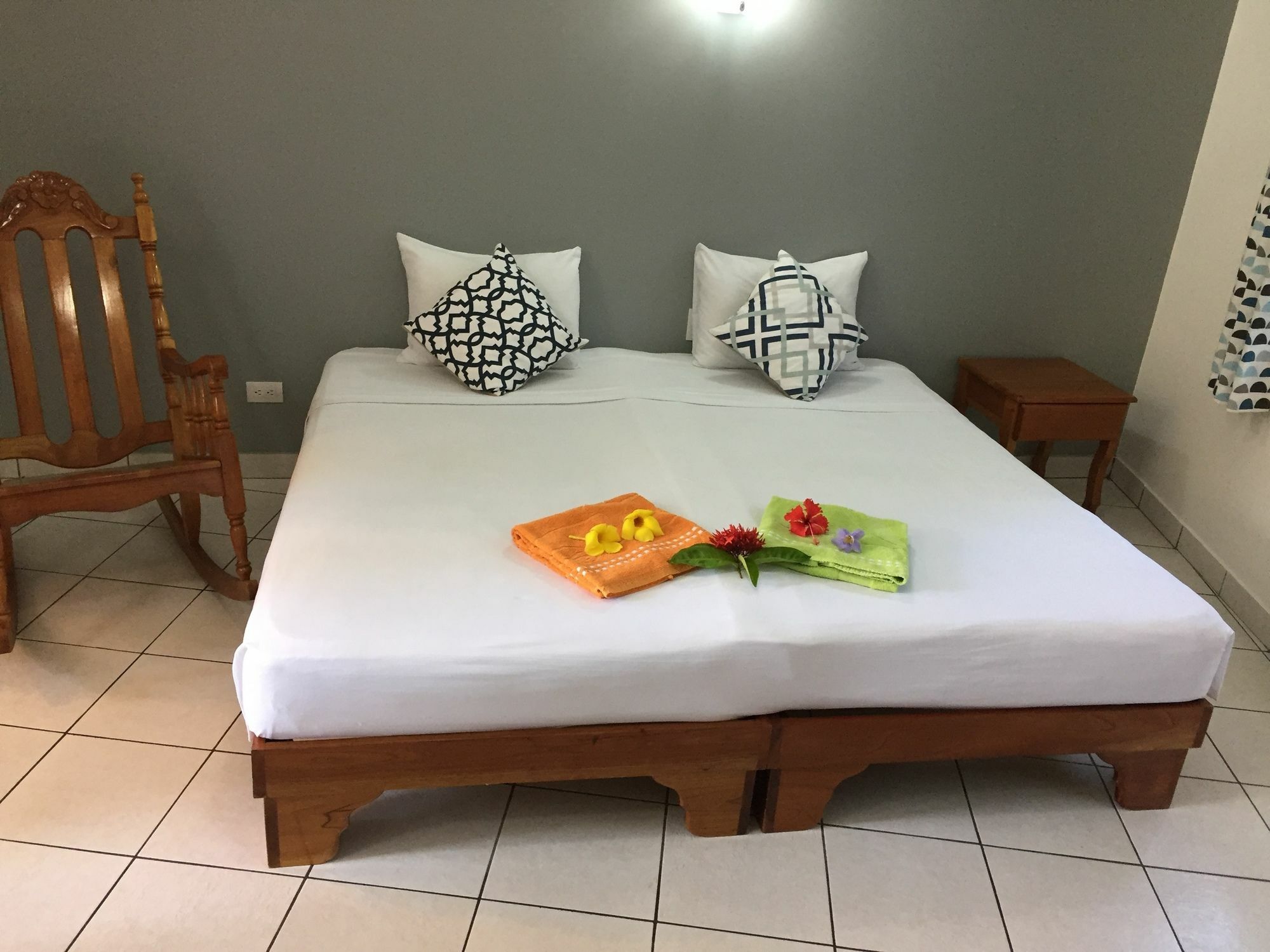 La Perlita Bed & Breakfast Jacó Dış mekan fotoğraf